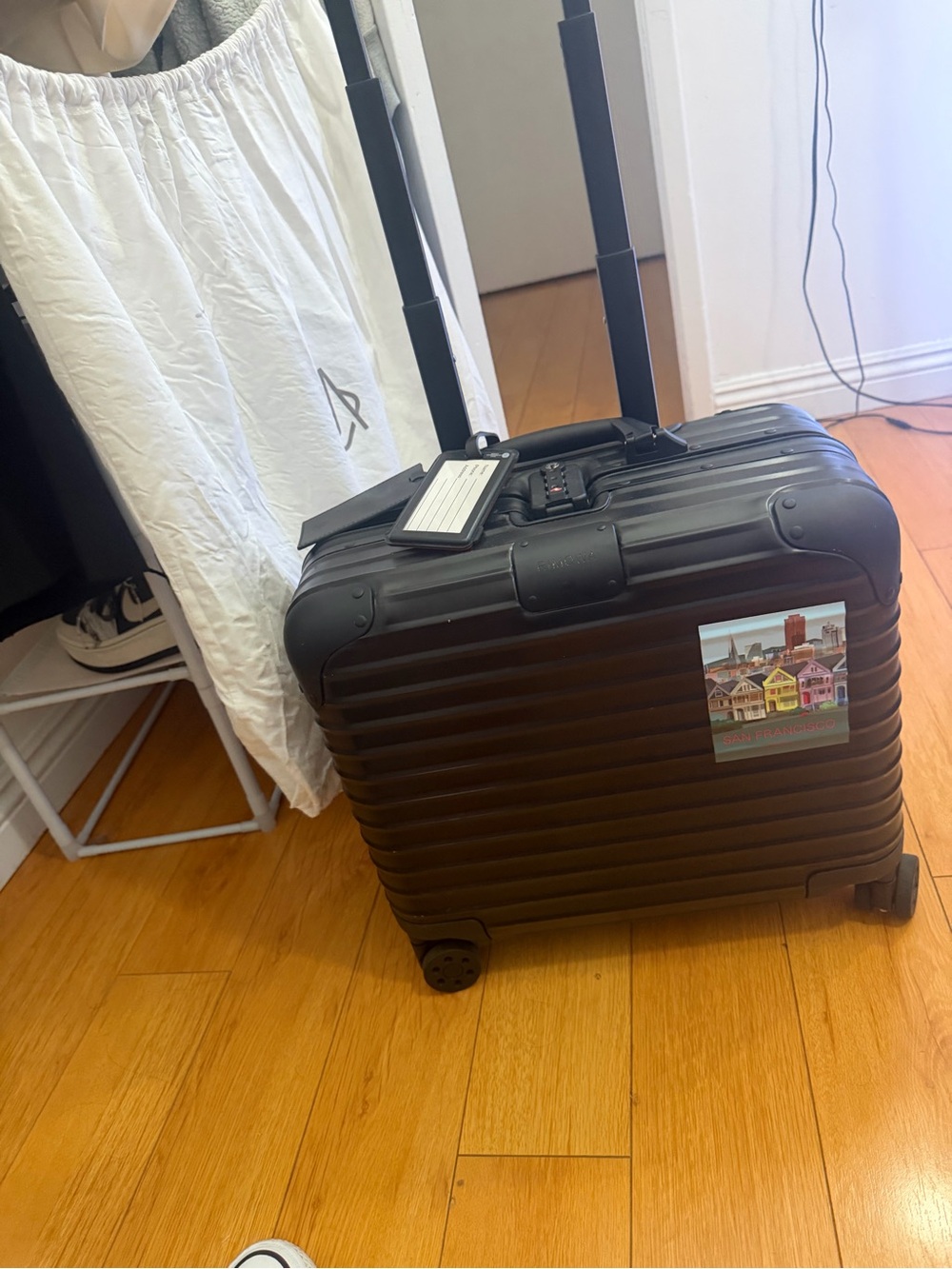 RIMOWA Pilot Hard-Shell Carry-On in Black - Picture 9 of 14